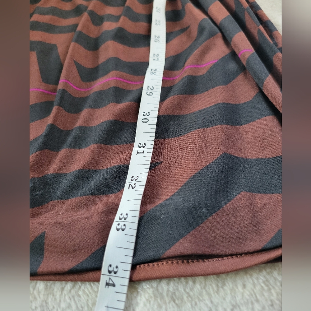 Donna Ricco | Brown/Black Abstract Stripe Asymmetric Ruched Dress (SIZE 4P) - Picture 9 of 12